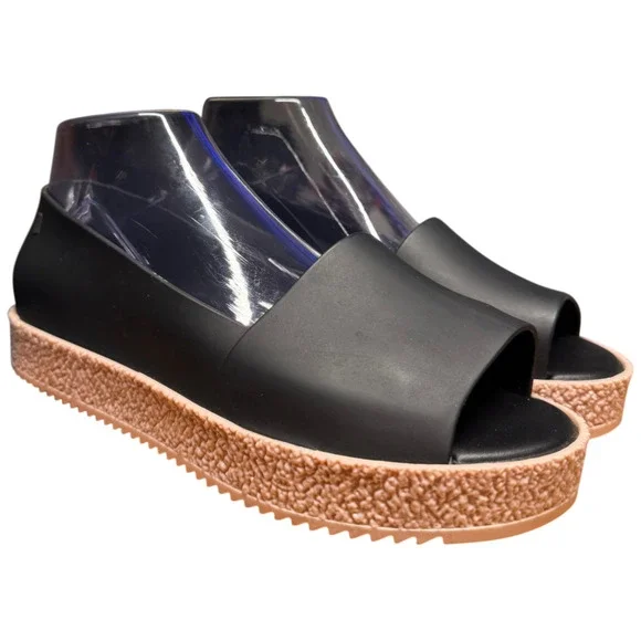 Melissa Puzzle Women 39/US 8 Peep Toe Platform Shoe Black Pink Soles Sustainable - Picture 3 of 12